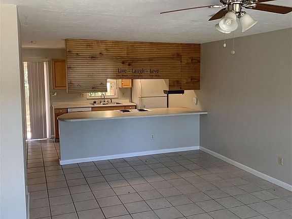 3rd image of 3012 NW 79th Ct #A