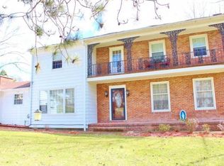 3713 Country Club Rd, Endwell, NY 13760