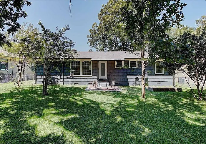 1803 Romeria Dr — Photo 28