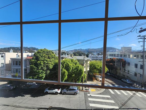5th image of 2190 Grove St APT 12
