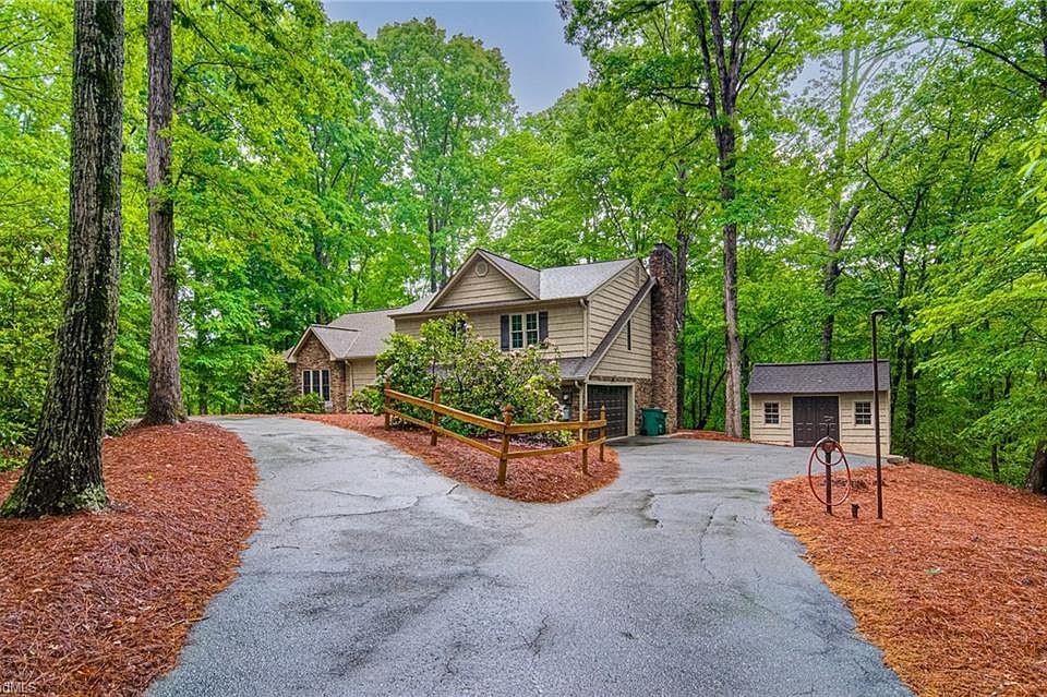 1st image of 91 Beechwood Dr