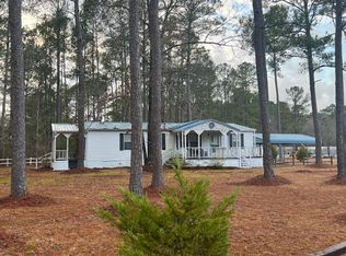 179 Cinnabar Ln, Maple Hill, NC 28454
