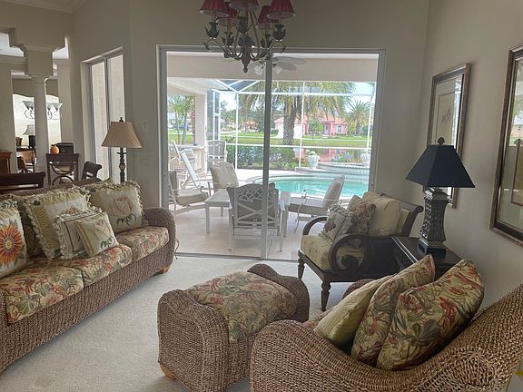 3rd image of 184 Valencia Lakes Dr