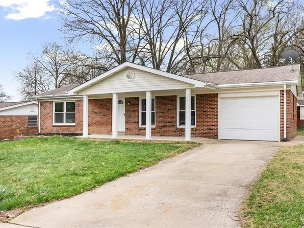 1541 Sherman Dr, Saint Charles, MO 63303