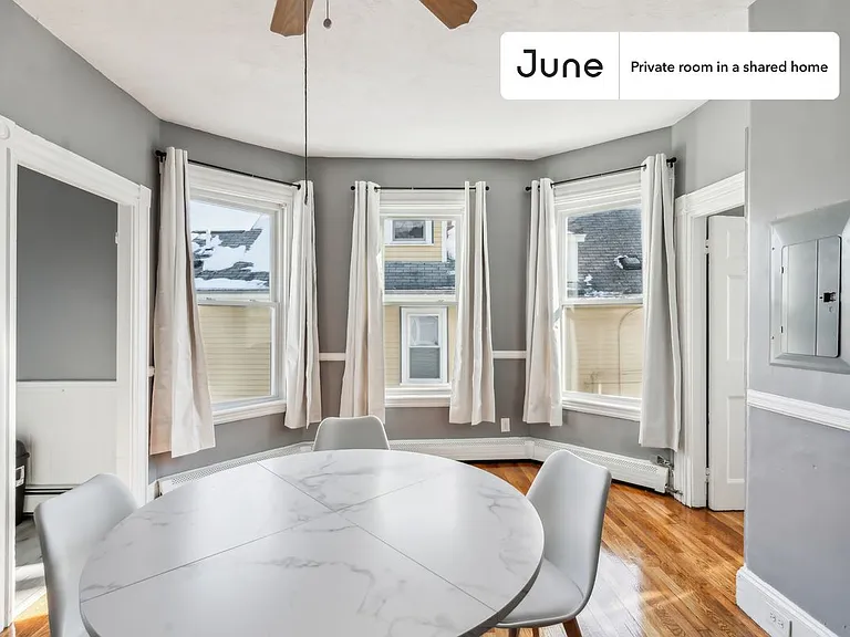 19 Harrison St #D — Photo 12