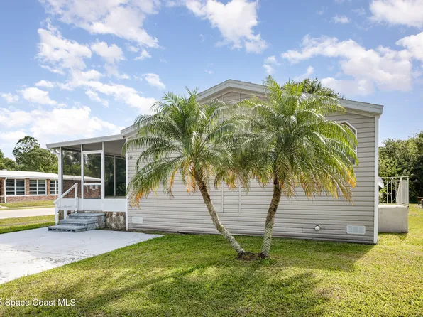 1773 Seagrape St NE, Palm Bay, FL 32905