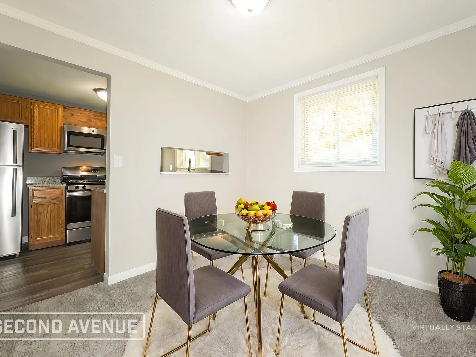 3 bed, 1.0 bath, 958 sqft, $1,445 — Photo 4