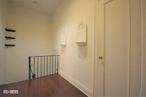 Rented by Citi Habitats | media 6