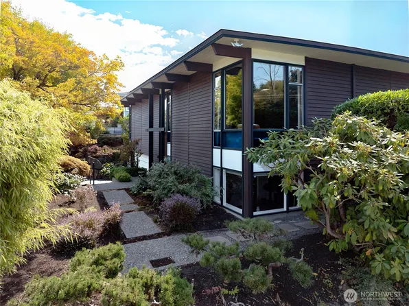 2383 NW 89th Place, Seattle, WA 98117