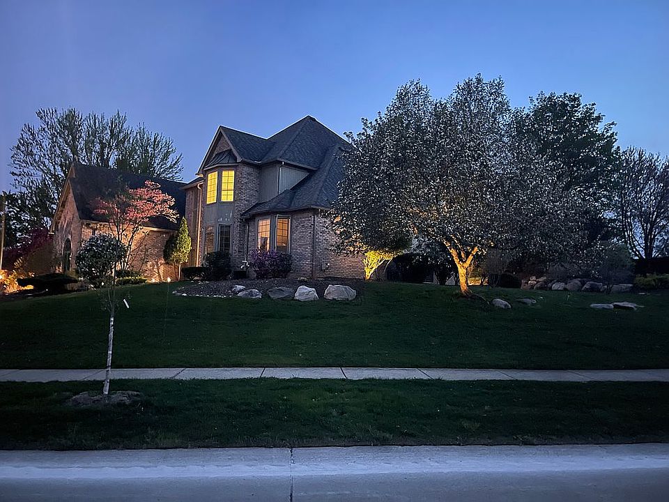 1st image of 923 Andover Dr