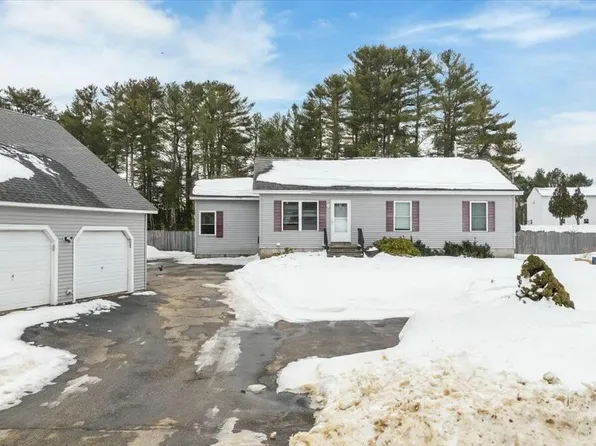 9 Morse Brook Drive, Paris, ME 04281