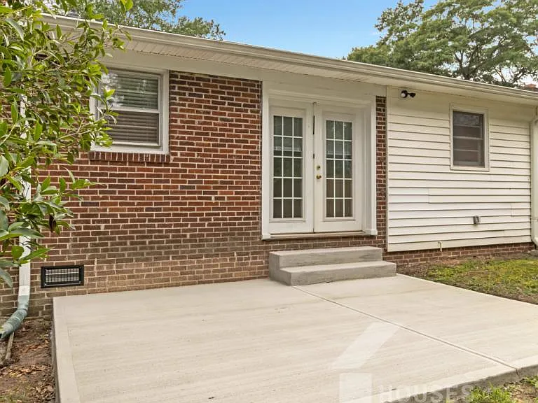 9 Forestdale Dr — Photo 21