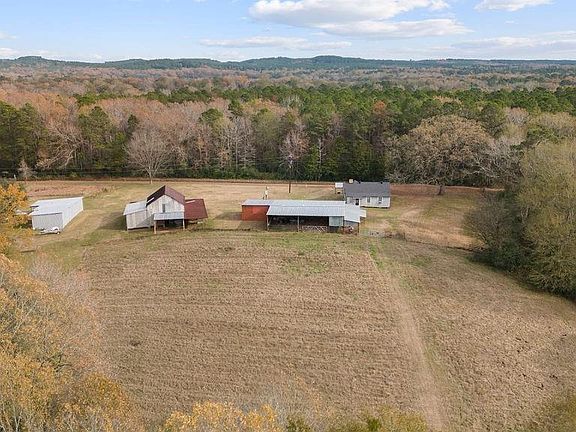 3rd image of 1102 County Road 4111