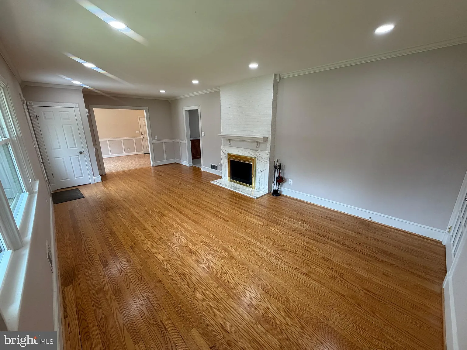 4 bed, 1859 sqft, $3,600 — Photo 4