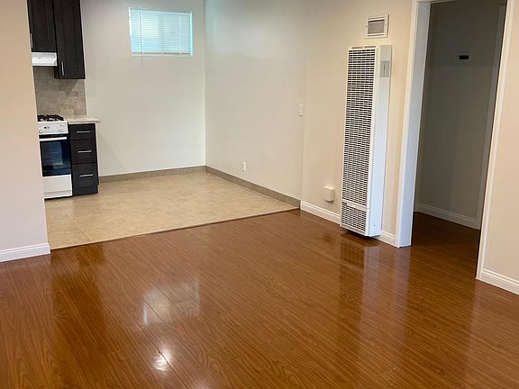 4th image of 1842 22nd St #6