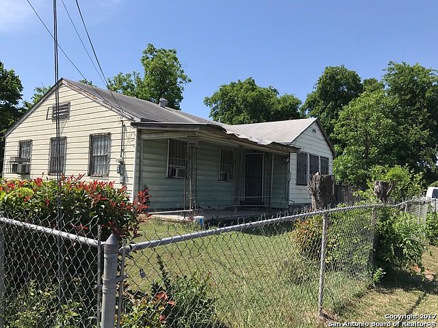1st image of 303 Hortencia Ave