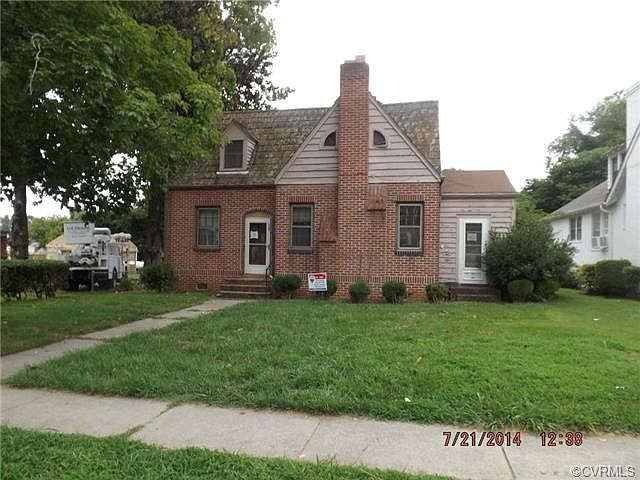 1st image of 122 W End Blvd