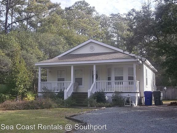 2nd image of 318 NE 52nd St
