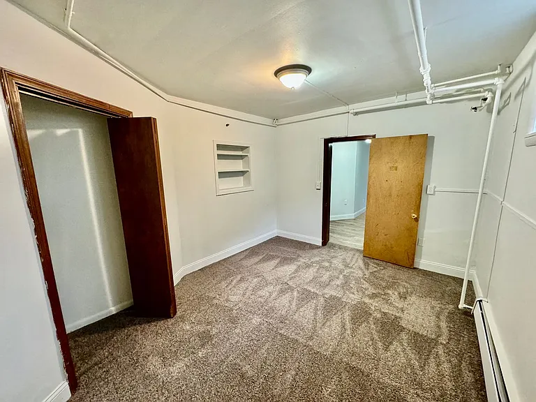 604 Pearl St — Photo 13
