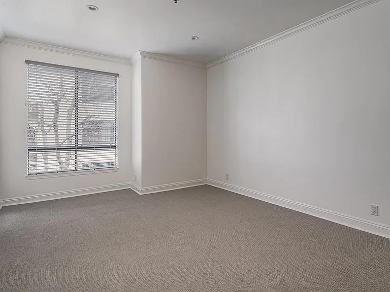 5865 Friars Rd #3305 — Photo 13