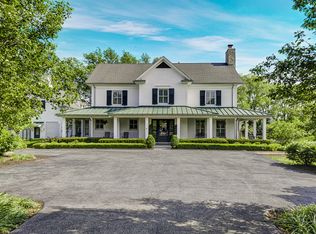 1394 Woodland Hall Dr, Delaware, OH