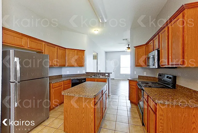 2413 Beaver Bend Ln — Photo 8