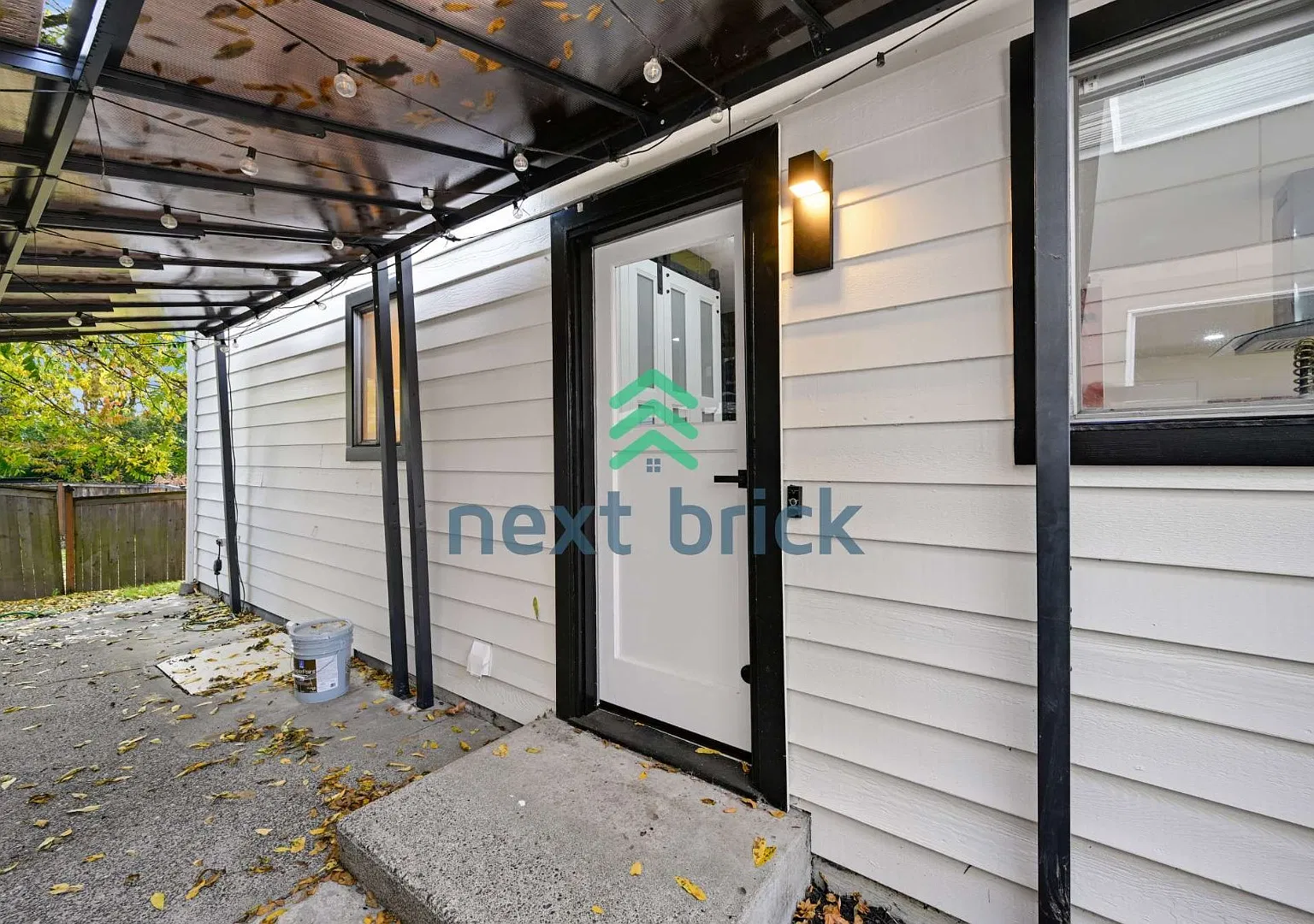 "Charming 3-Bedroom, 2-Bathroom Home in a Walkable Seattle Neighborhood" — Photo 1
