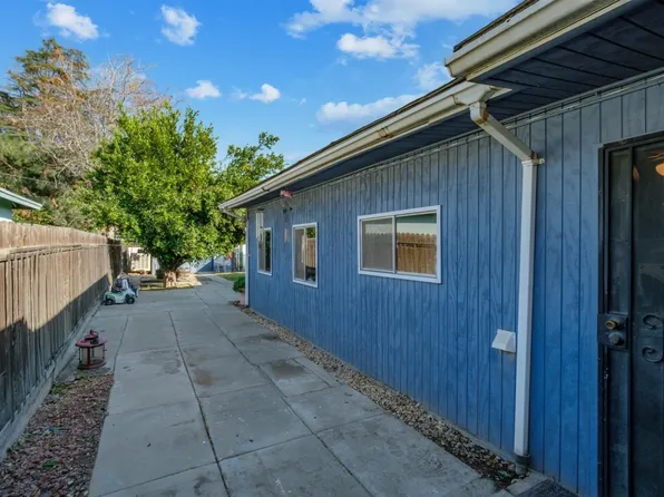 756 S 2nd St, Kerman, CA 93630