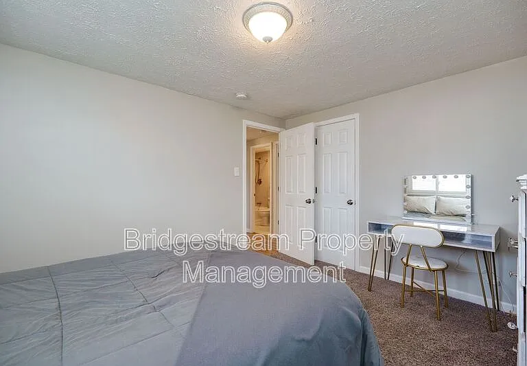 655 Eavey St — Photo 11