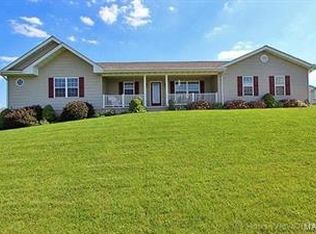 72 Swan Ln, Farmington, MO 63640