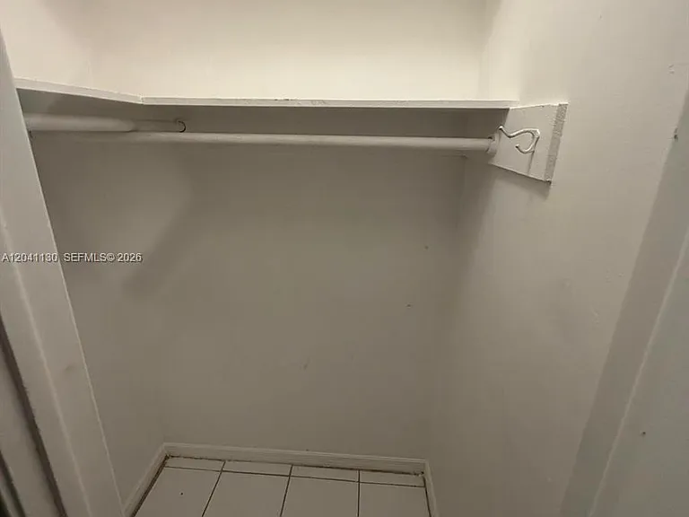 314 S J St #4 — Photo 2