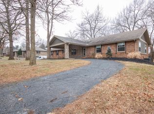 8404 Interlochen Dr, Nixa, MO 65714