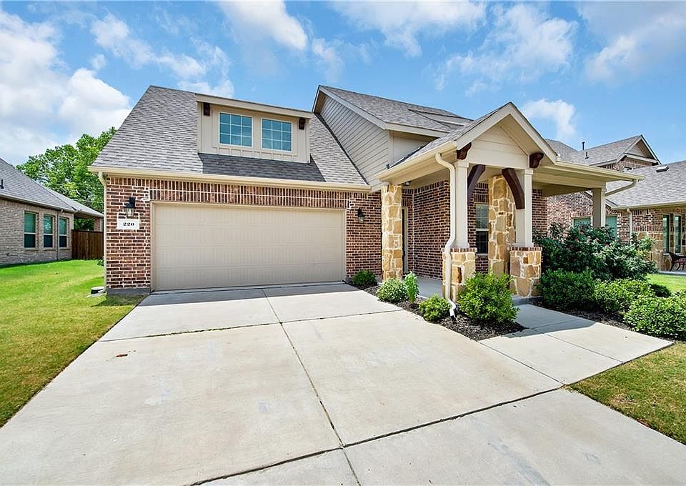 1st image of 220 Dragonfly Dr