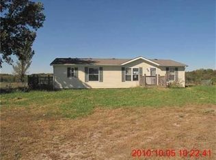 4632 Iowa Rd, Ottawa, KS 66067
