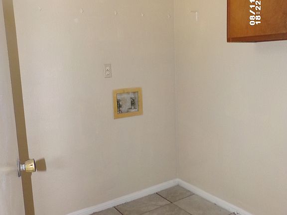 3rd image of 214 Blanket Dr