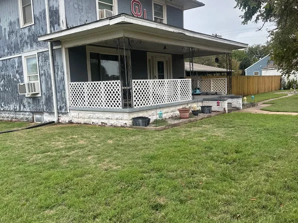 303 N 9th St, Kiowa, KS 67070