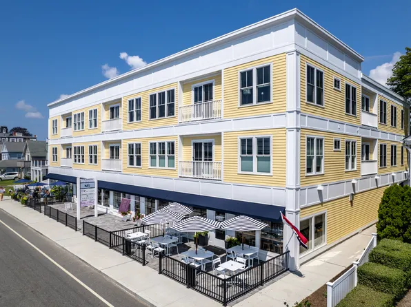 185 Main Street #303, East Lyme, CT 06357