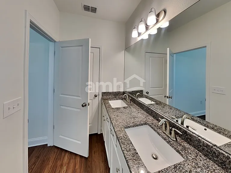 2993 Hill Valley Ln — Photo 12