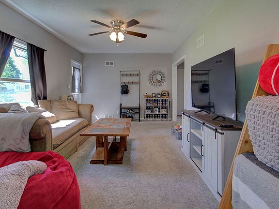 5th image of 4344 9th St