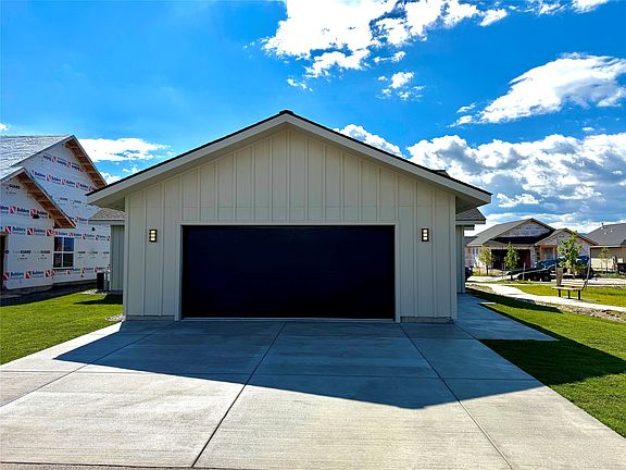 4th image of 813 Rivet Way