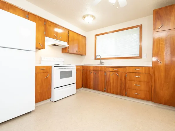 King Road Apartments (Wes06), 4645 SE King Rd #16, Portland, OR 97222