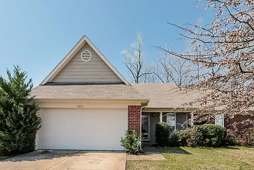 8035 Park Pike Dr Photo 1