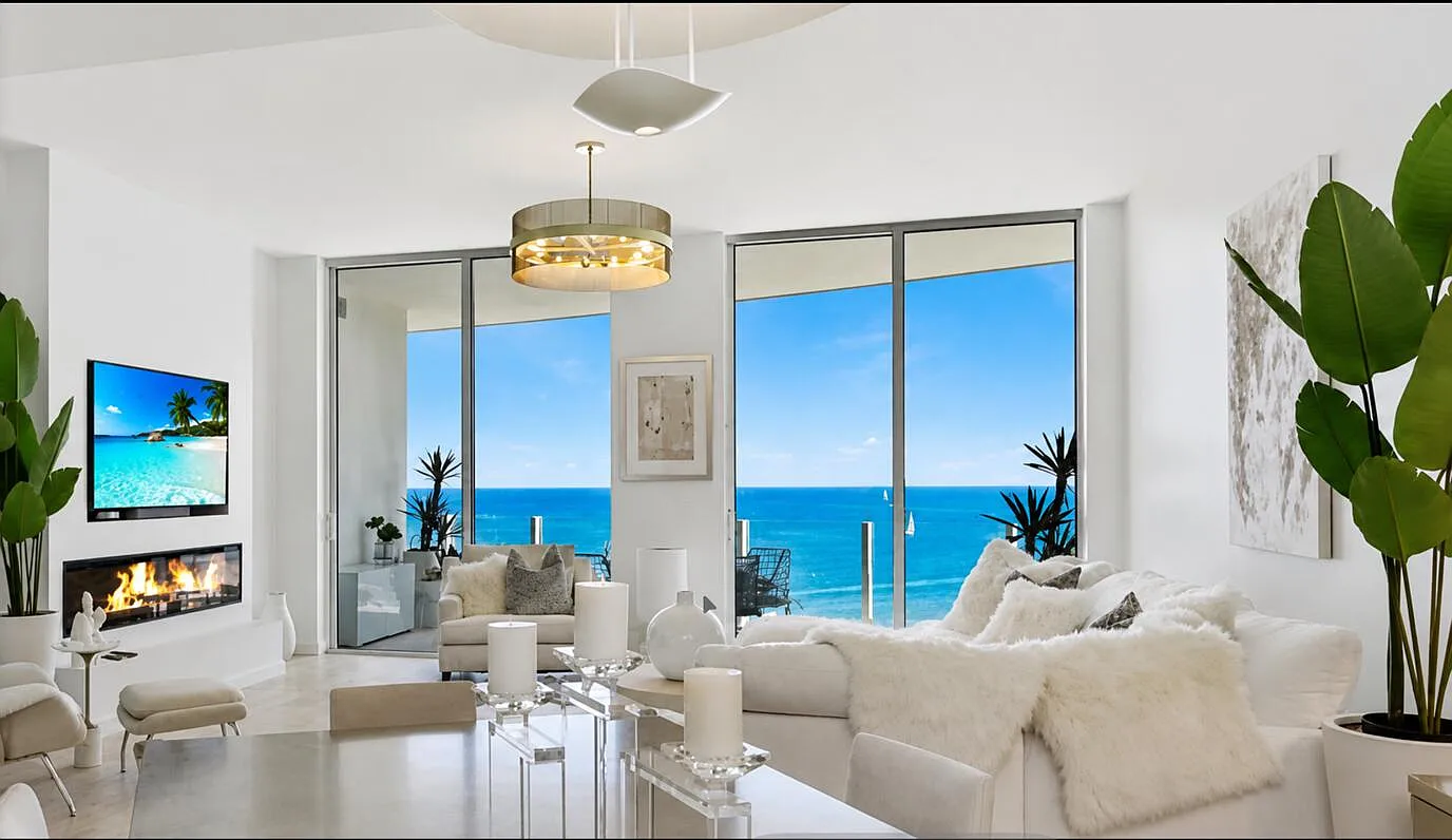 3 bed, 3.5 bath, 2340 sqft, $35,000 — Photo 1