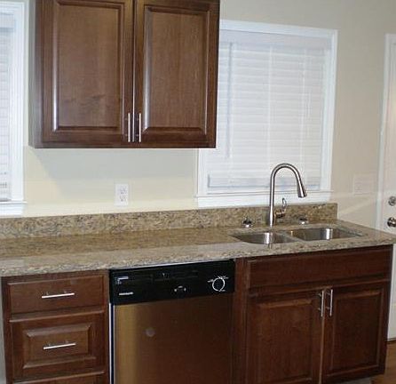 5th image of 782 Airlie Dr
