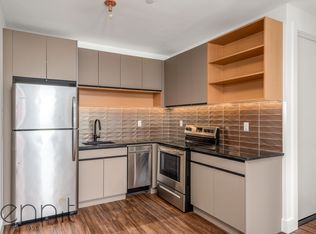 26-24 4th St #A611, Astoria, NY 11102