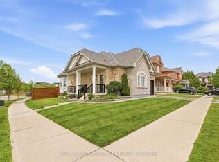 2 Rushlands Cres, Whitby, ON L1R0M7