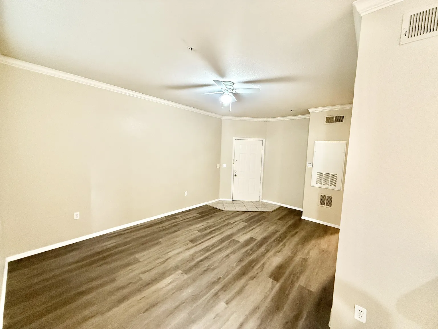 2600 Robert Trent Jones Dr — Photo 2