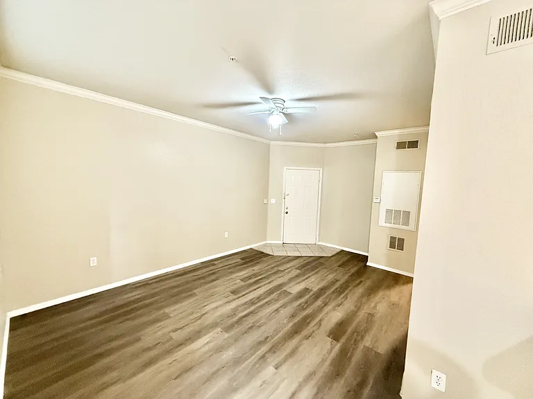 2600 Robert Trent Jones Dr #912-912-912 — Photo 2