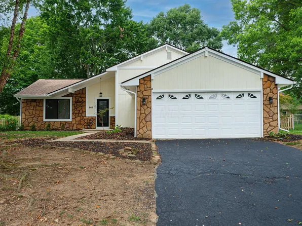 260 Old Coach Pl, Canal Winchester, OH 43110