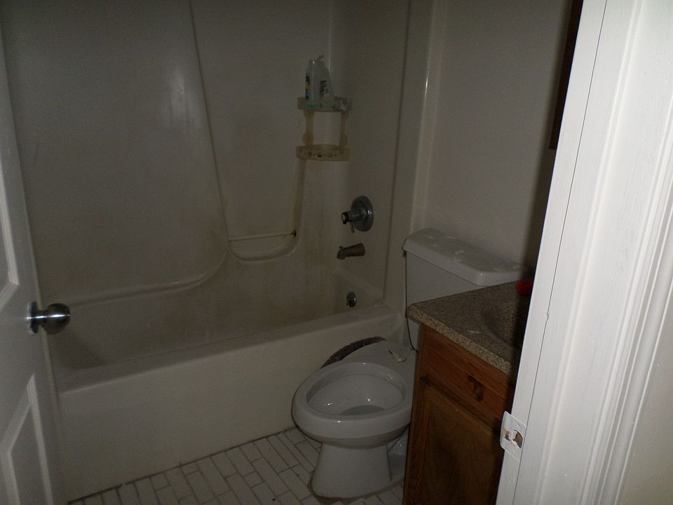 2nd image of 11984 2nd Ave